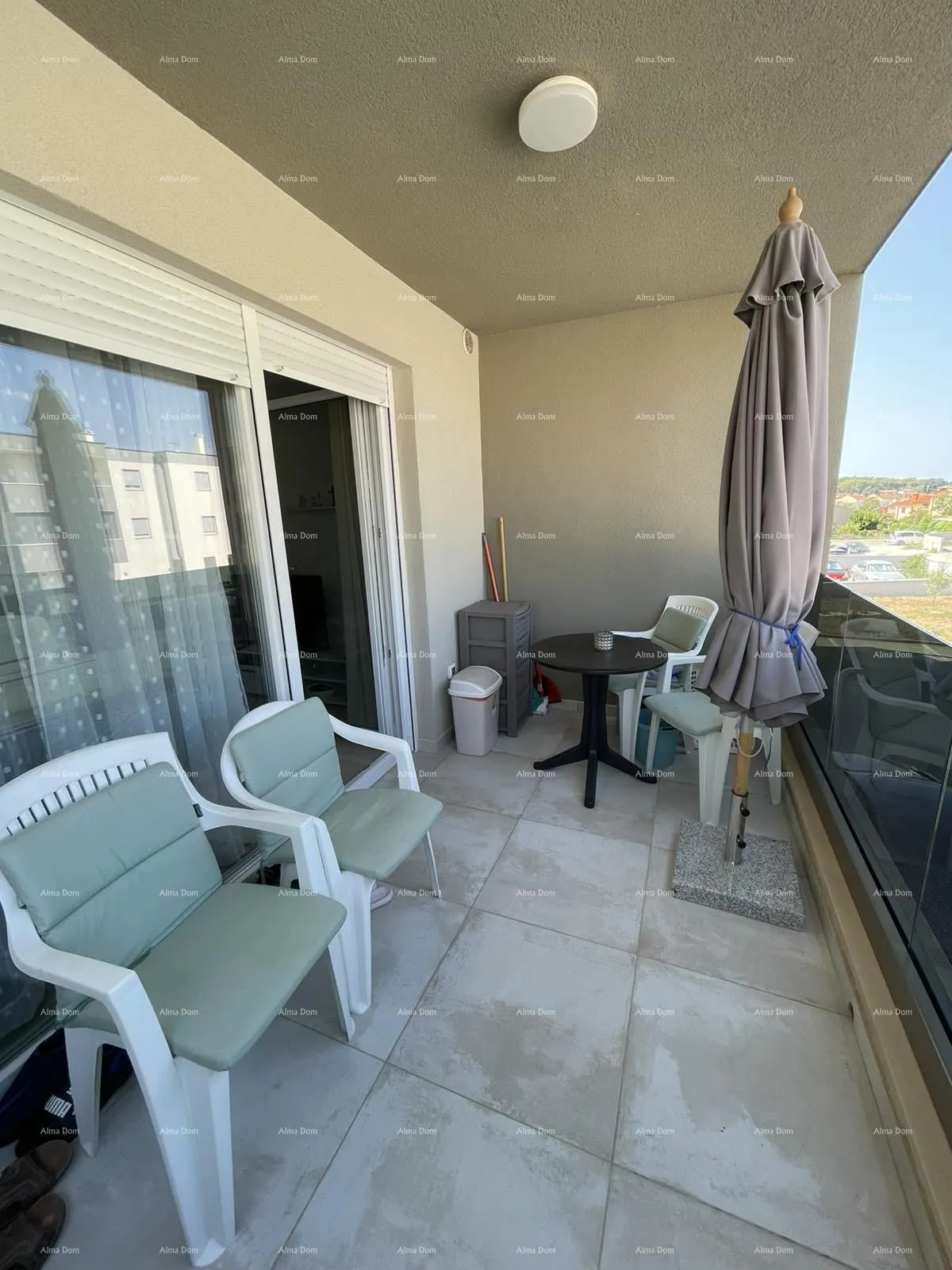 stan pula – moderan i potpuno namješten stan 44 m2 u novogradnji s prostranom terasom - slika 4