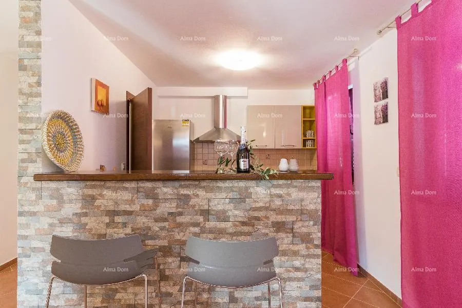 kuća valdebek. samostojeća kuća s bazenom i jacuzzijem! blizina centra grada pule. - slika 9