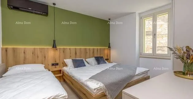 kuća prodaja prelijepe apartmanske kuće sa tri apartmana u centru, vrsar! - slika 5