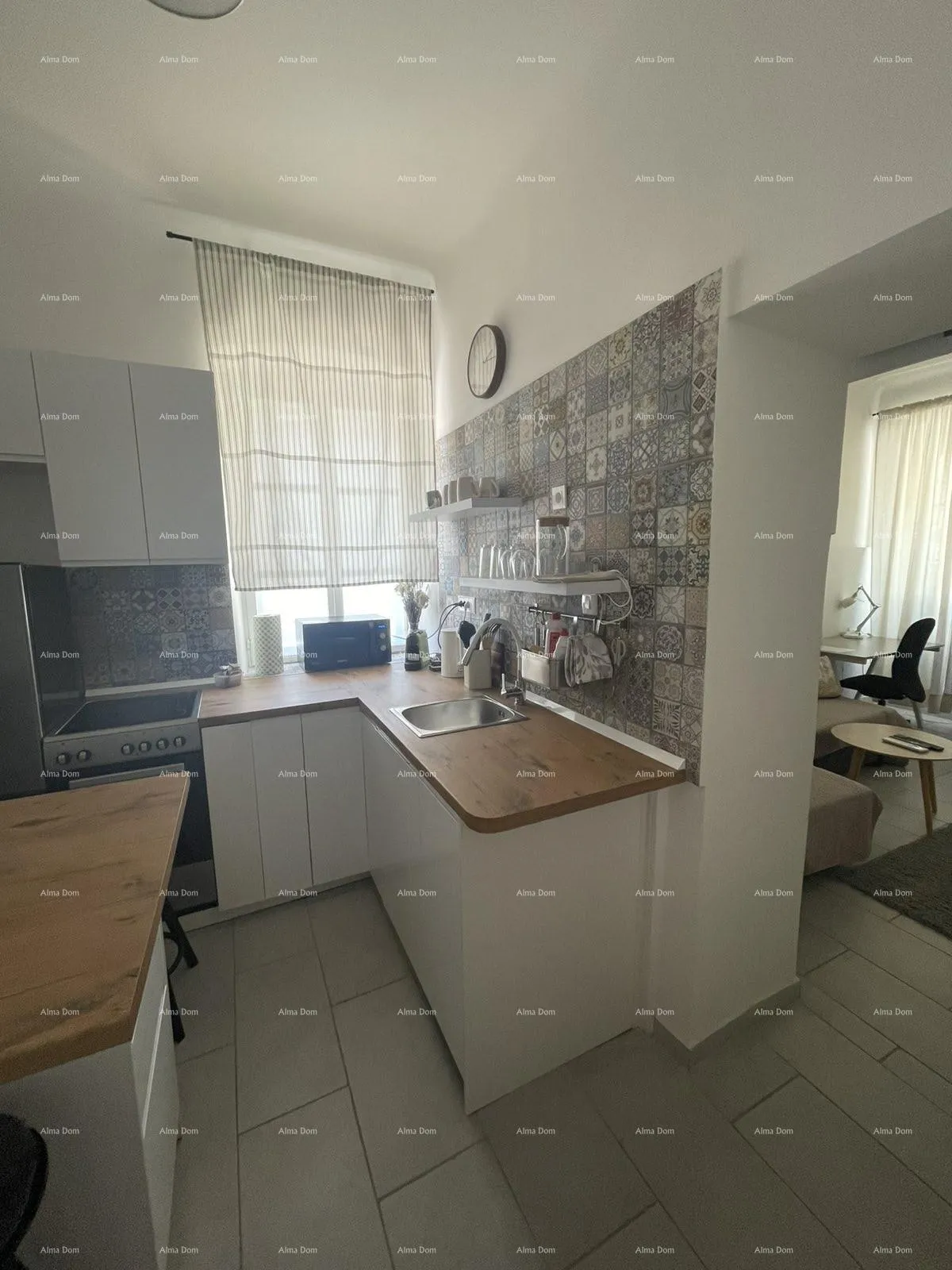 stan namješten stan 45 m2 u prizemlju u centru pule - slika 8