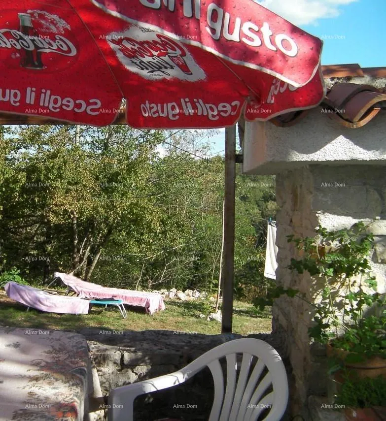 kuća kuća u blizini oprtlja, s dvorištem i pogledom na prirodu - slika 6