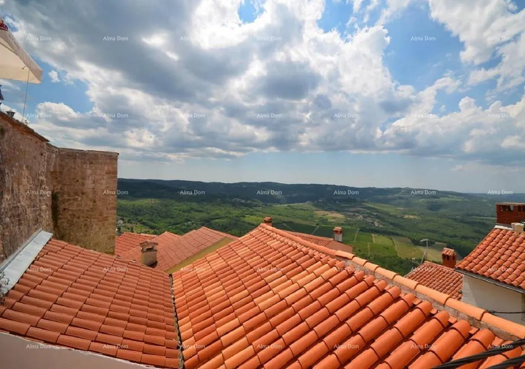 kuća prodaje se kuća, u centru motovun - slika 14