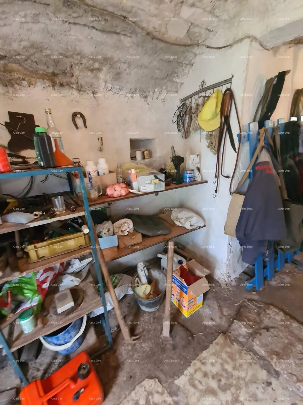 kuća izvrsna prilika! prodaje se stara kamena kuća u peroju! - slika 9
