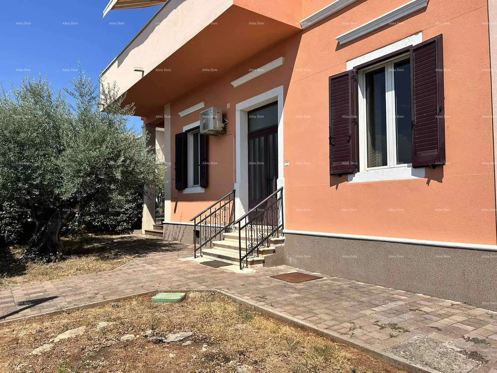 stan prodaja stana sa pogledom na more, umag! - slika 2