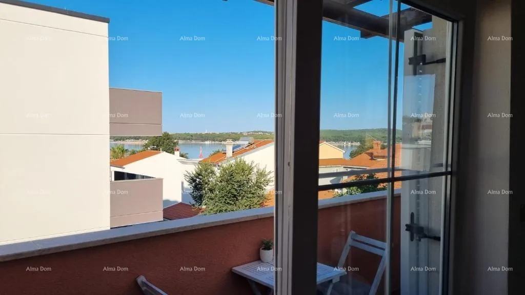 stan izvrsna prilika! ekskluzivna prodaja stana na top lokaciji s okućnicom i parkinim mjestom. pogled na more! pošesi, medulin!! - slika 4