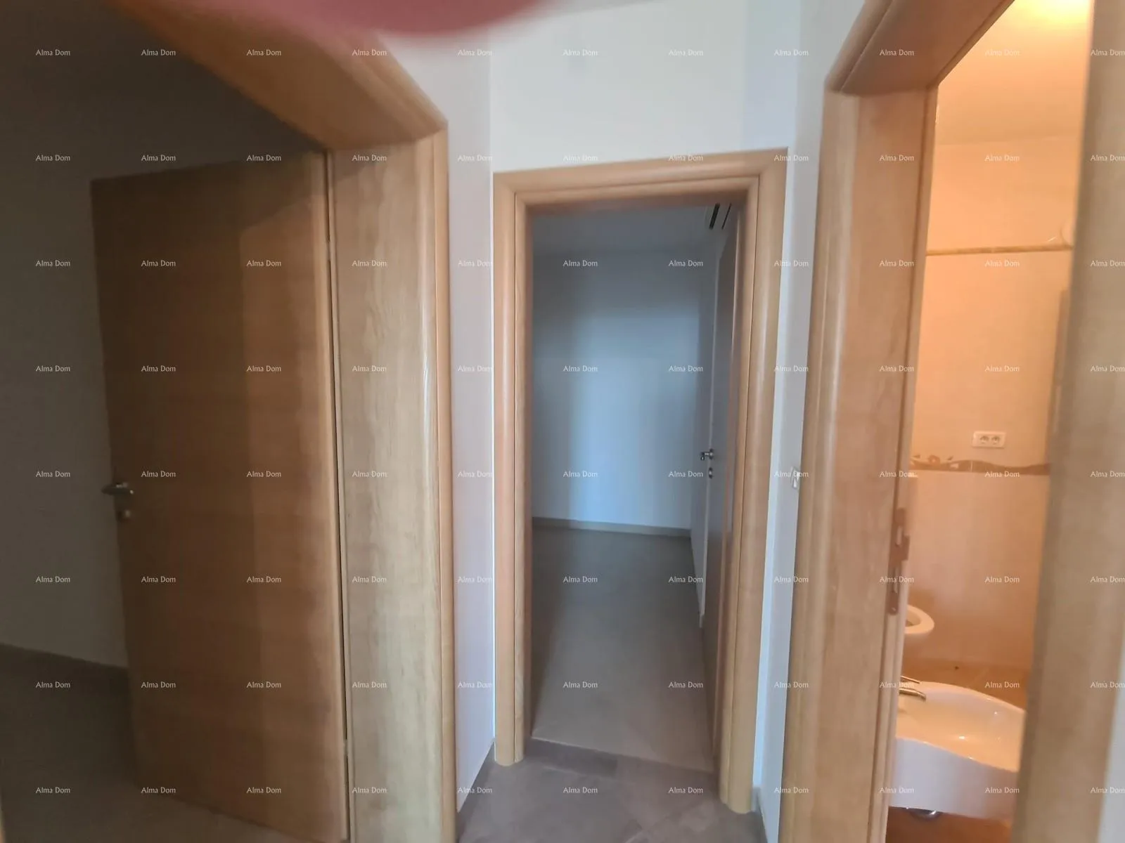 stan prodaje se šarmantan stan 60 m², duga uvala, – pogled na more - slika 9
