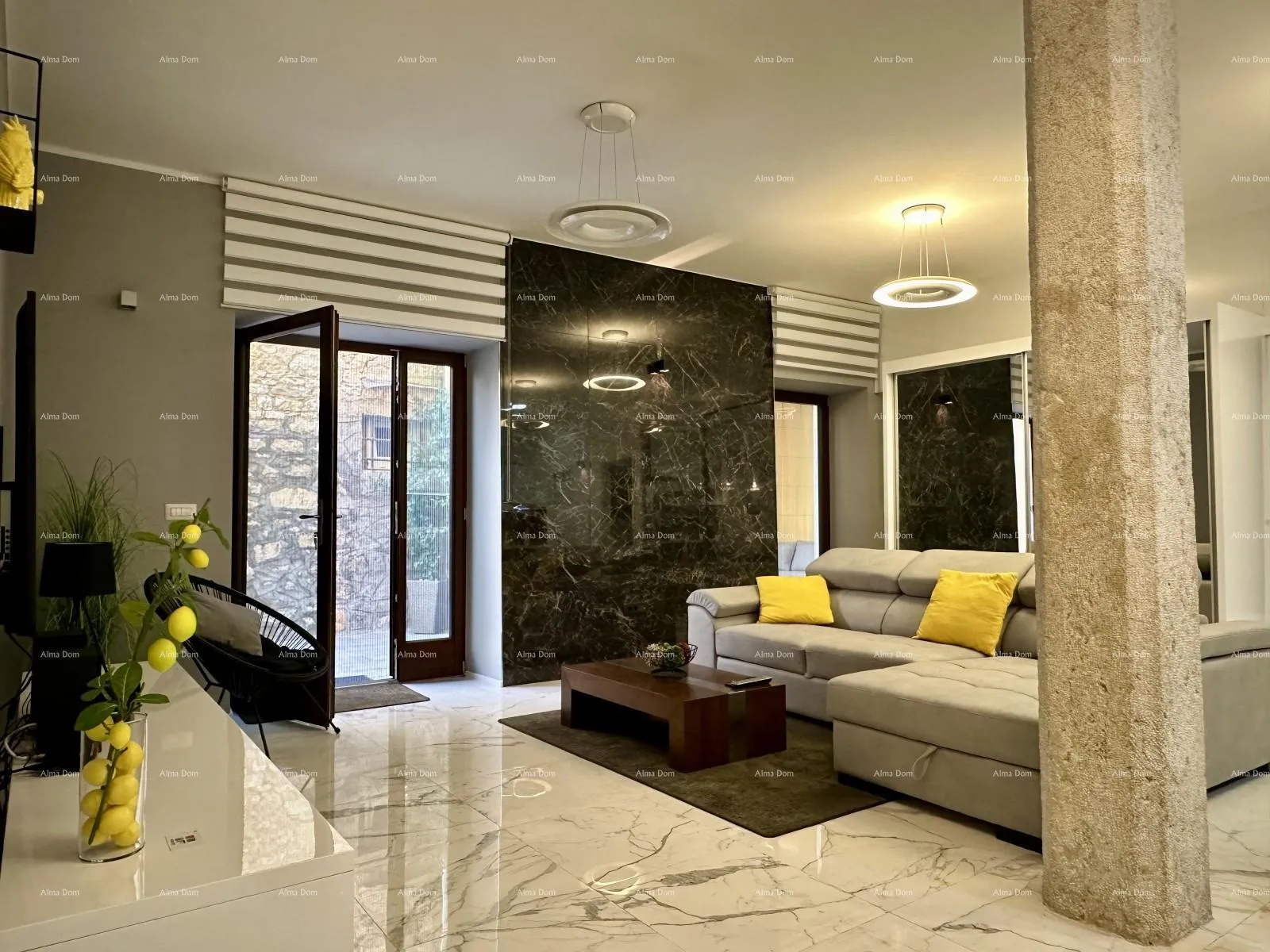 kuća prelijepa kuća s tri etažirana apartmana u staroj jezgri grada, poreč! - slika 3