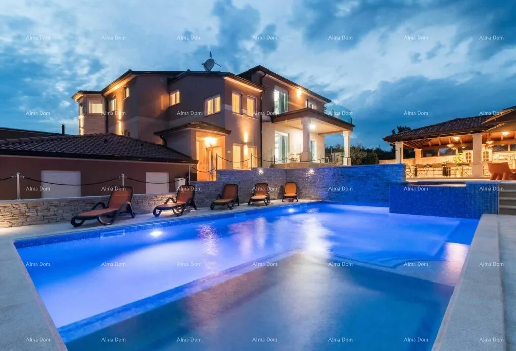 kuća predivna villa na velikoj okućnici! pula. - slika 15