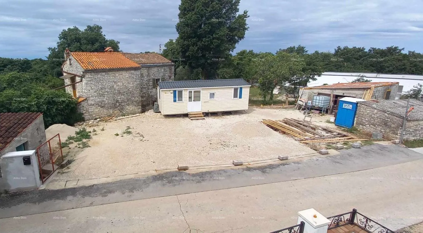 građevinsko zemljište građevinsko zemljište 490 m2. blizina juršića. - slika 5