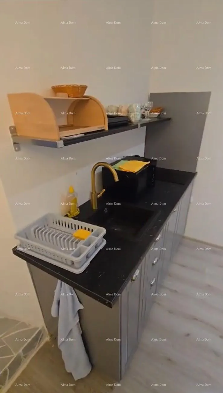 stan prodaje se stan 83 m² – pula, centar - slika 4