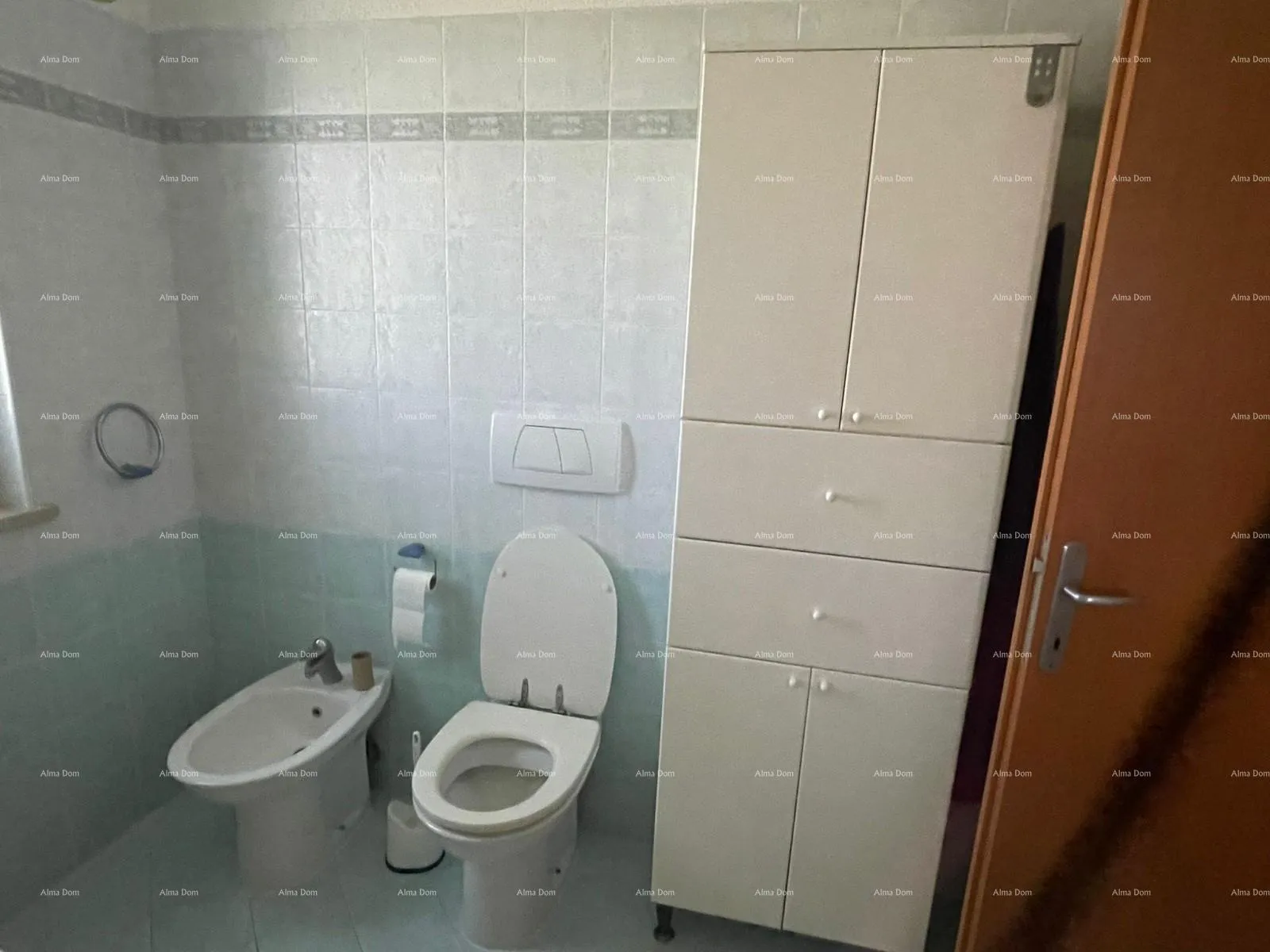 kuća umag! kuća s velikom okućnicom i terasom. - slika 8