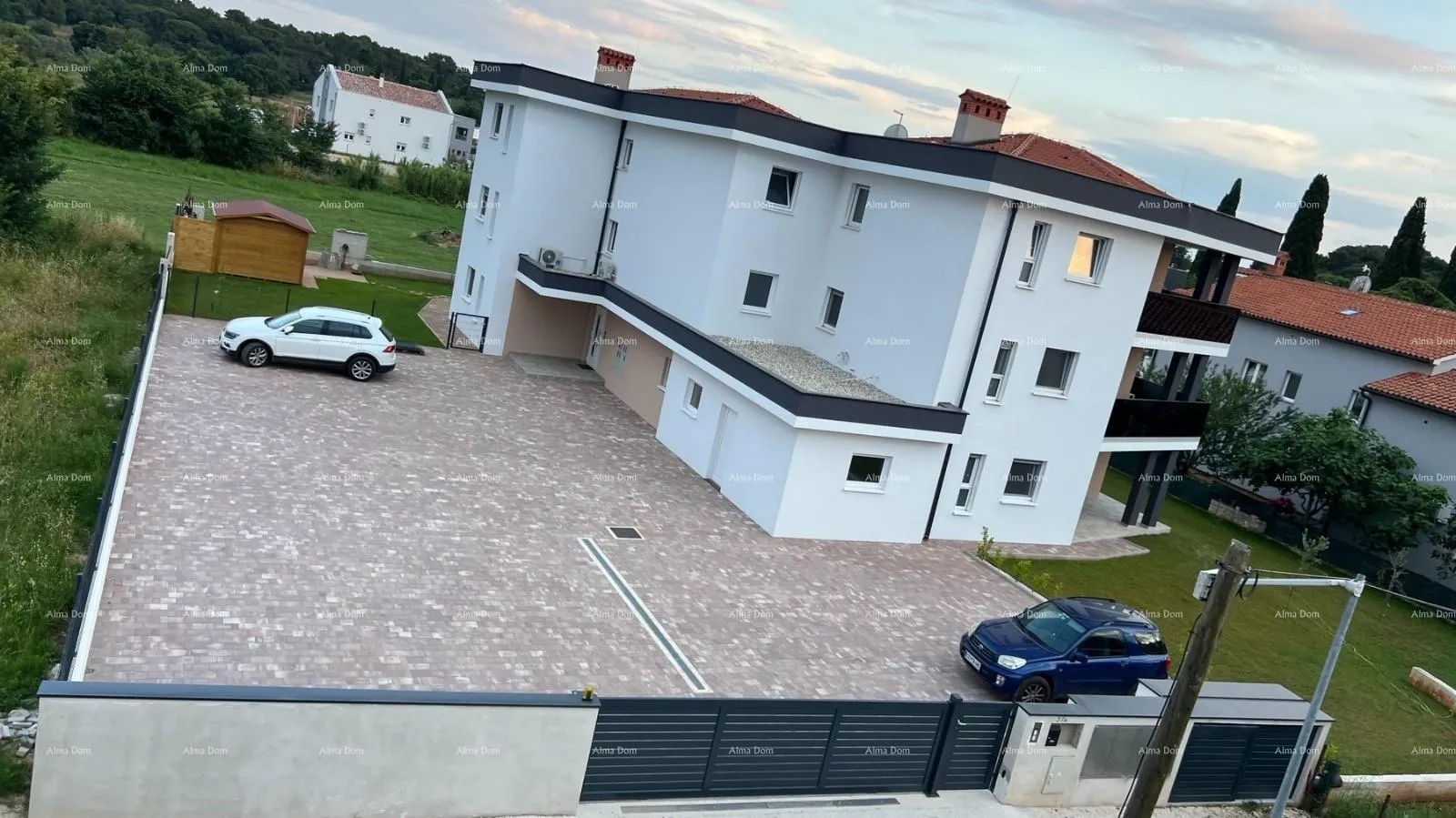 stan moderan trosoban stan s velikom terasom i 2 parkirna mjesta - slika 6