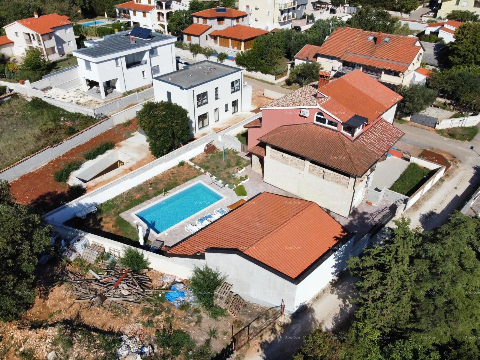 kuća ližnjan – apartmanska kuća s bazenom, 460 m². - slika 7