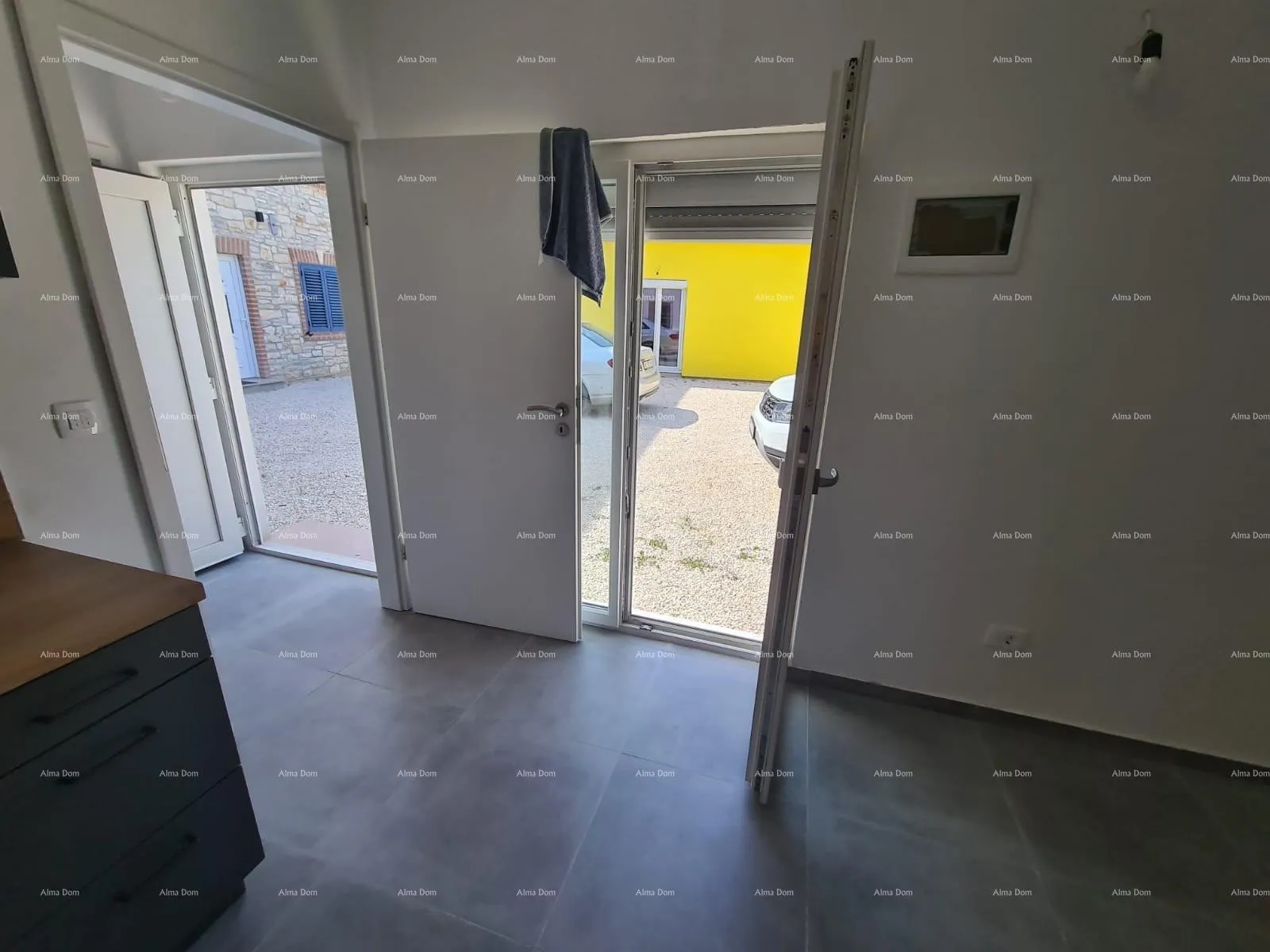 kuća renovirana kamena kuća s bazenom – mirno selo blizu svetvinčenta - slika 27