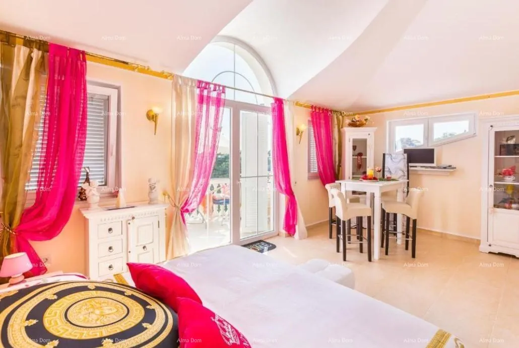 kuća kuća s apartmanima i bazenom u premanturi – pogled na more! - slika 20