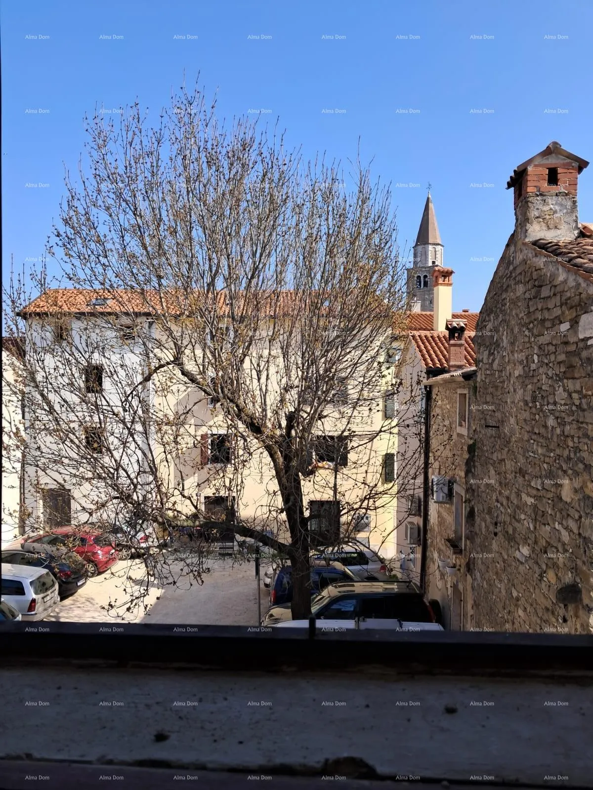 kuća buje! kuća na tri etaže u centru, - slika 16