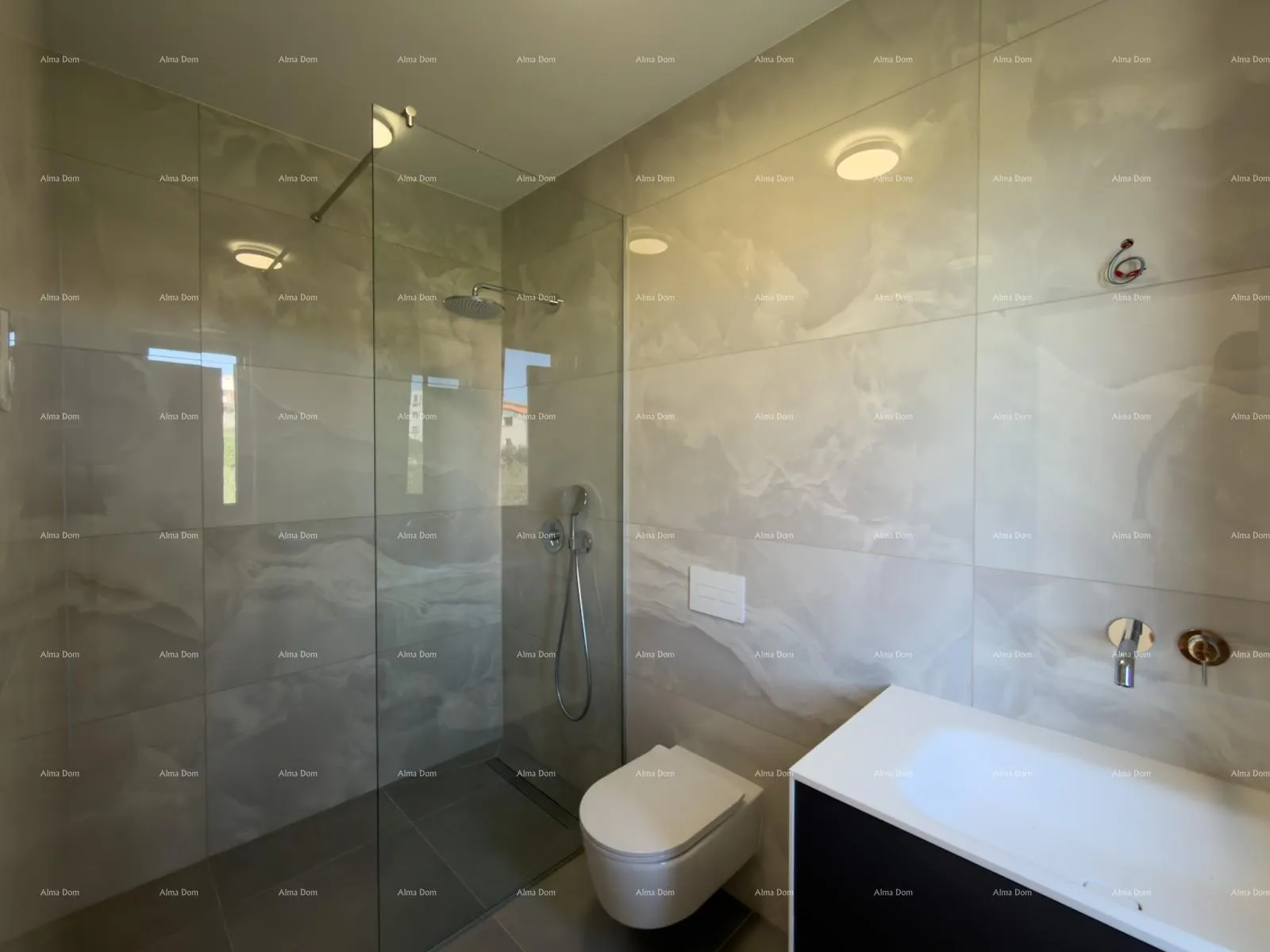 kuća moderna vila 100m od mora! - slika 43
