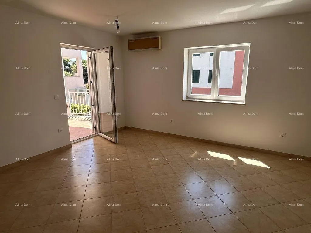 stan novigrad – prostran četverosoban stan, 76 m², 200 m od mora i plaže karpinjan - slika 4