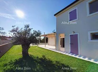 kuća prodaje se samostojeća kuća, 169 m2, s bazenom, marčana - slika 2