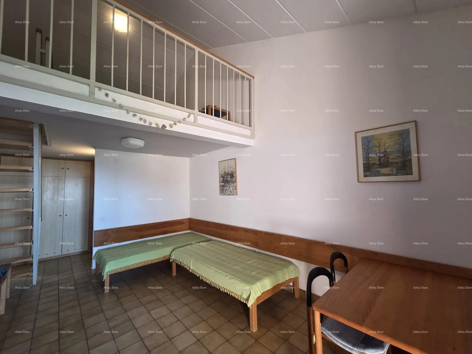 stan duga uvala, stan s galerijom, 300 m od mora! - slika 6