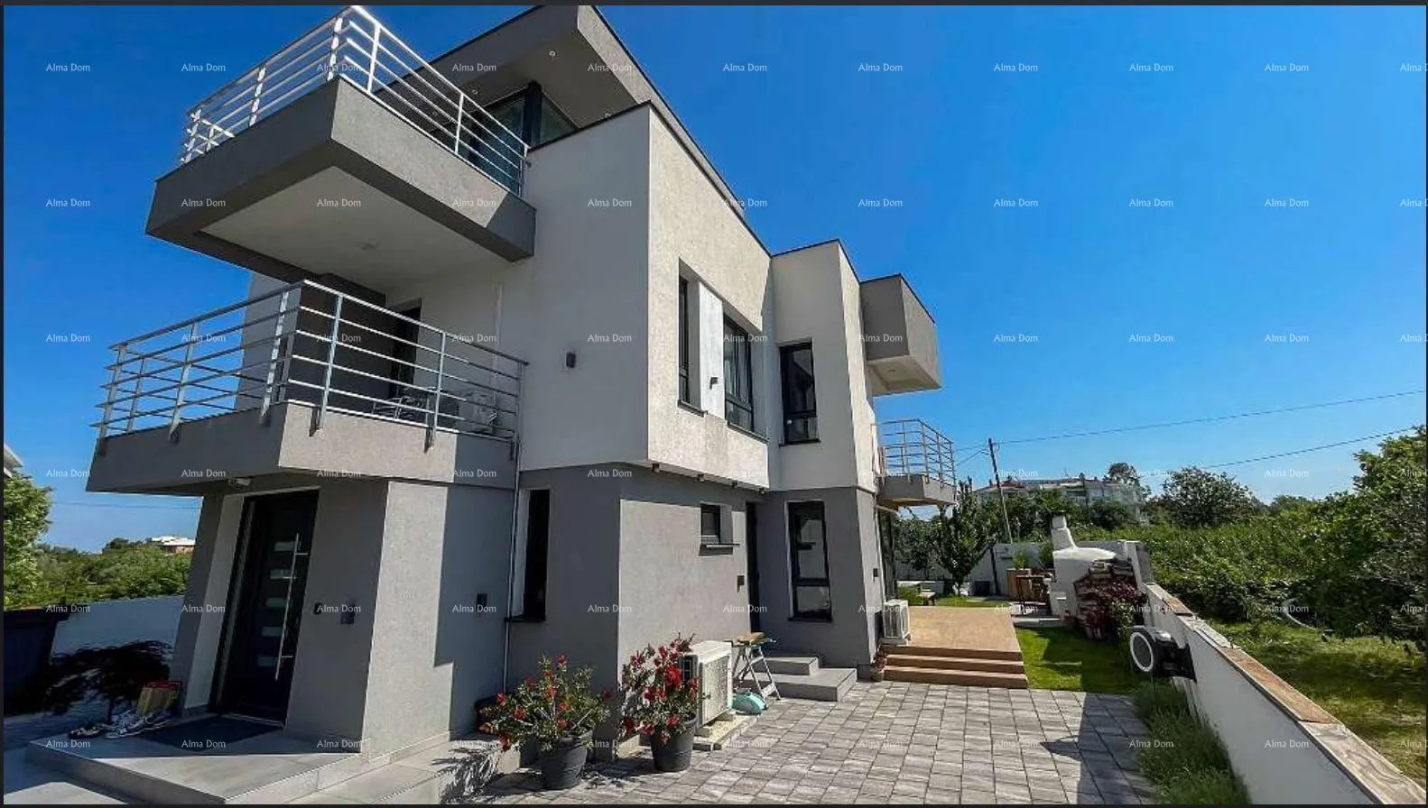 Kuća Moderna vila u Istri s pogledom na more, krovnom terasom i uređenim vrtom – 800 m od plaže - Peroj, Vodnjan