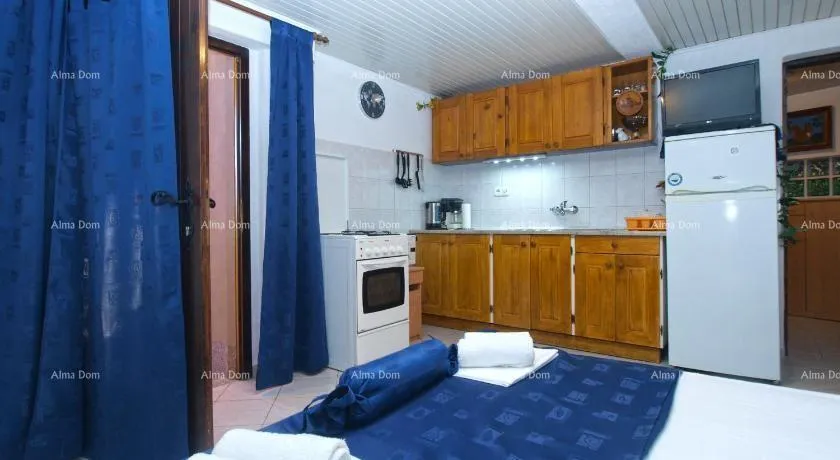kuća kuća sa tri apartmana, medulin - slika 21