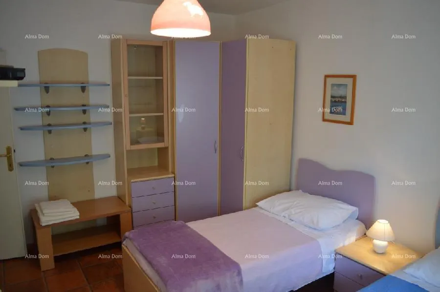 kuća prekrasna kuća sa bazenom! poreč - slika 18
