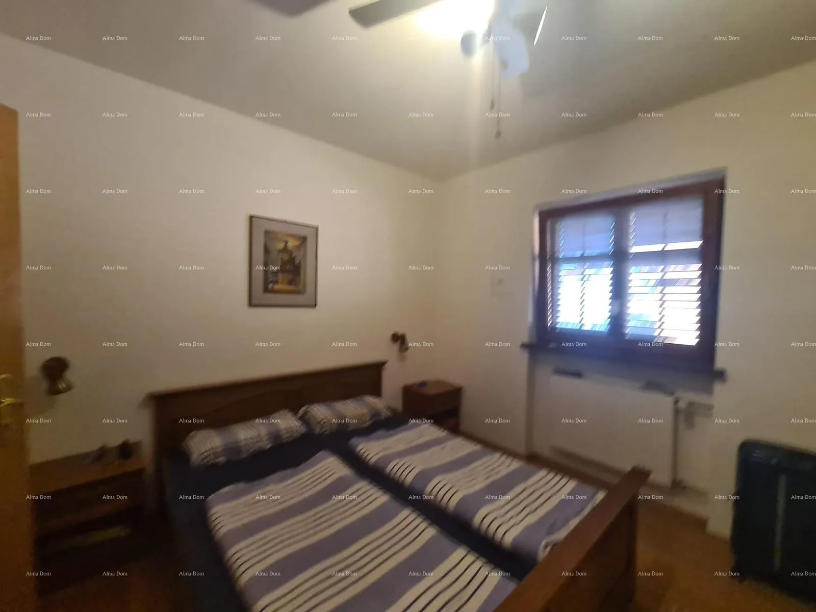 kuća prodaja velike stambene kuće, pogodne za investiciju, medulin! - slika 11