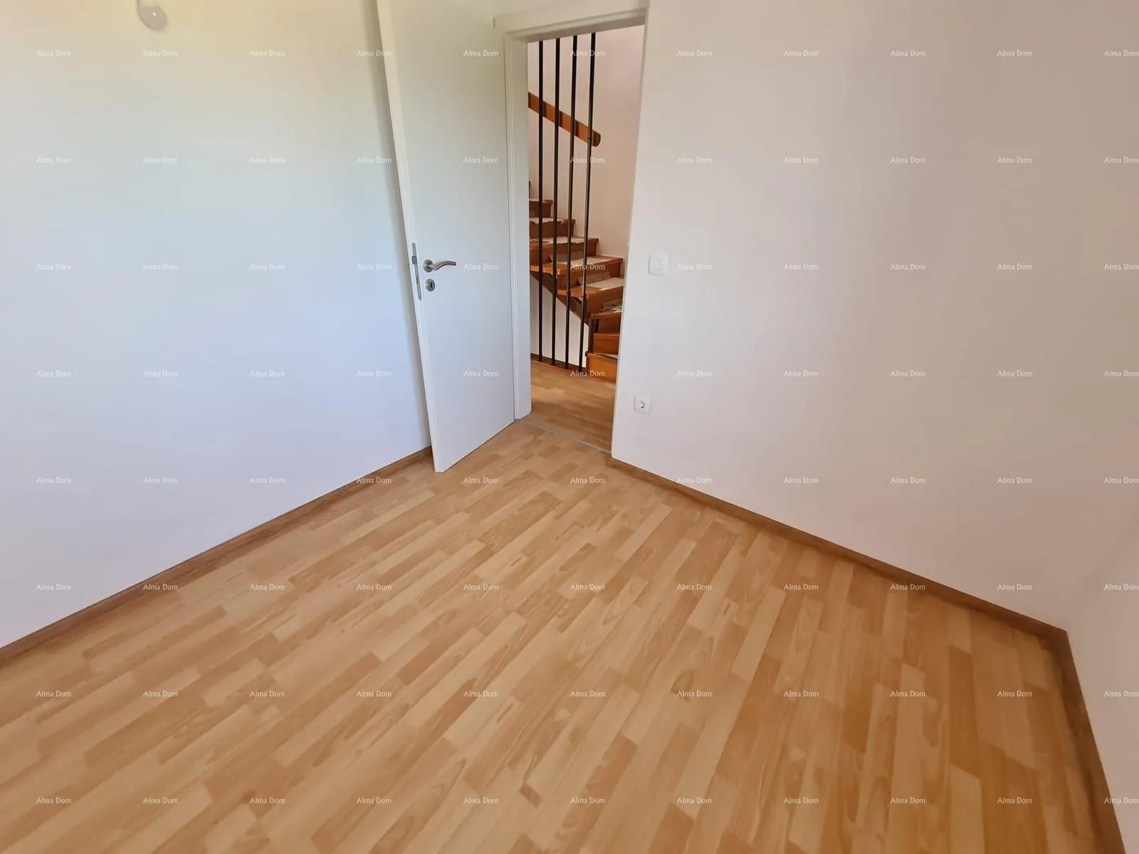 kuća renovirana kamena kuća s bazenom – mirno selo blizu svetvinčenta - slika 22
