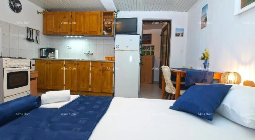kuća kuća sa tri apartmana, medulin - slika 19