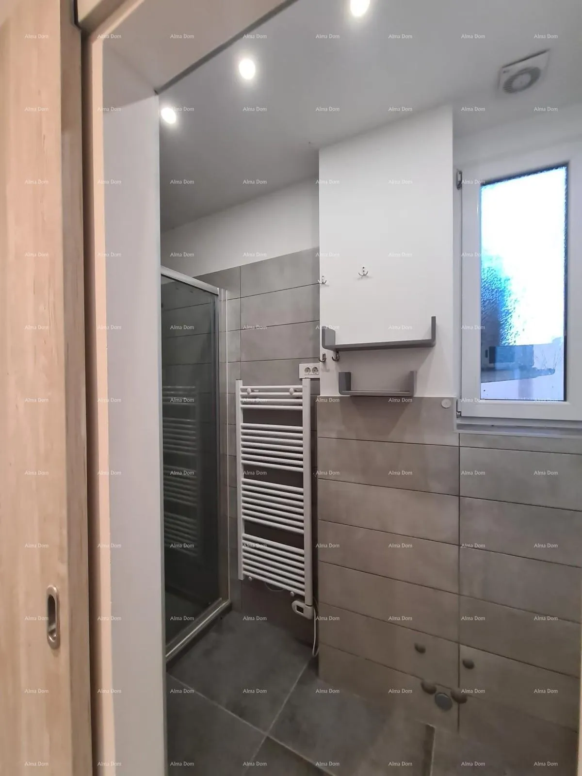 stan pula – renoviran dvosobni stan u centru, 72,83 m². stan se nalazi na glavnoj tržnici. - slika 18