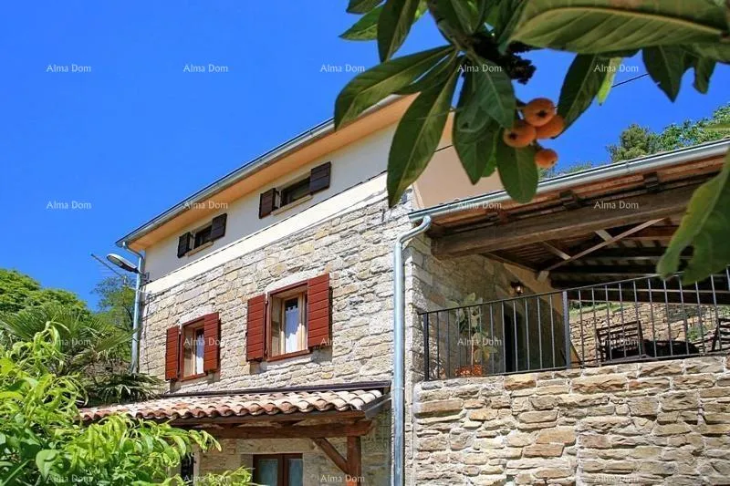 Kuća Kamena kuća sa bazenom i panoramskim pogledom. Blizina Livada. - Motovun