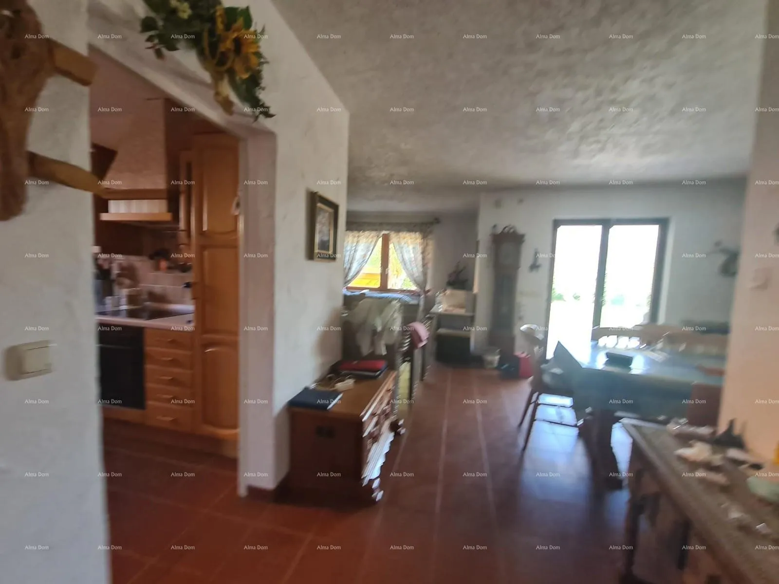 kuća prodaja velike stambene kuće, pogodne za investiciju, medulin! - slika 14