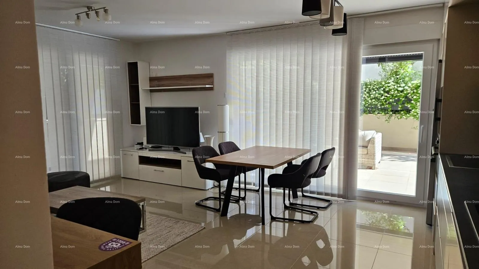 stan stoja moderni stan s terasom 80 m², 100 m od mora u puli! - slika 4
