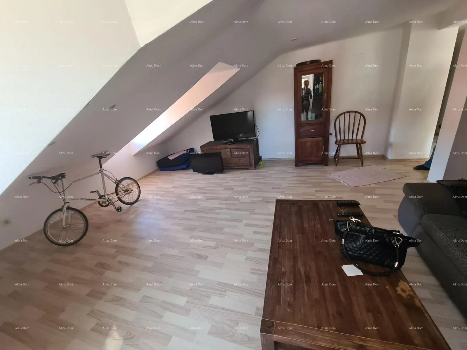 stan prodajemo stan u centru pule – 66 m² - slika 6