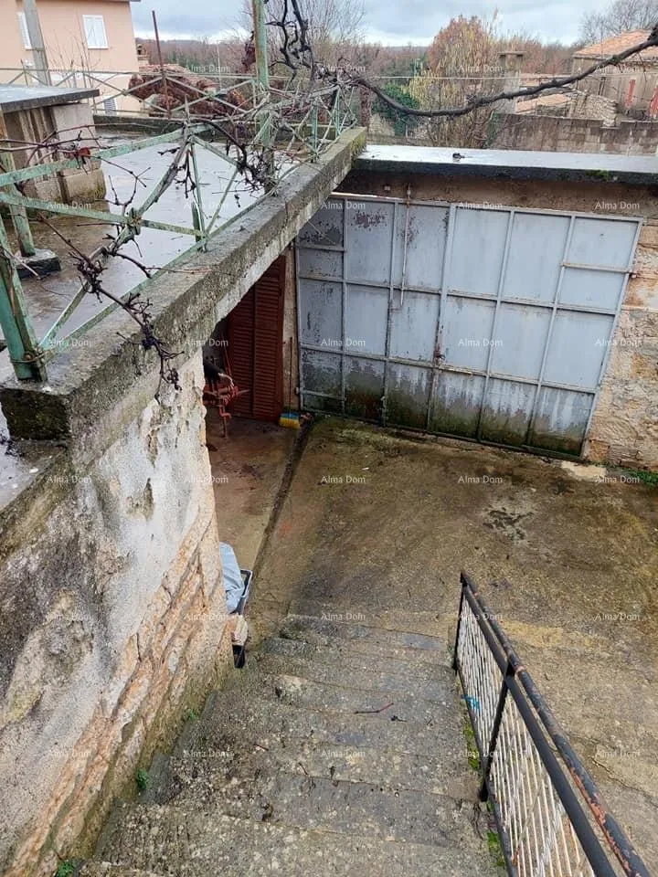 kuća prodaje se kuća za renovaciju, blizina tinjana! - slika 6