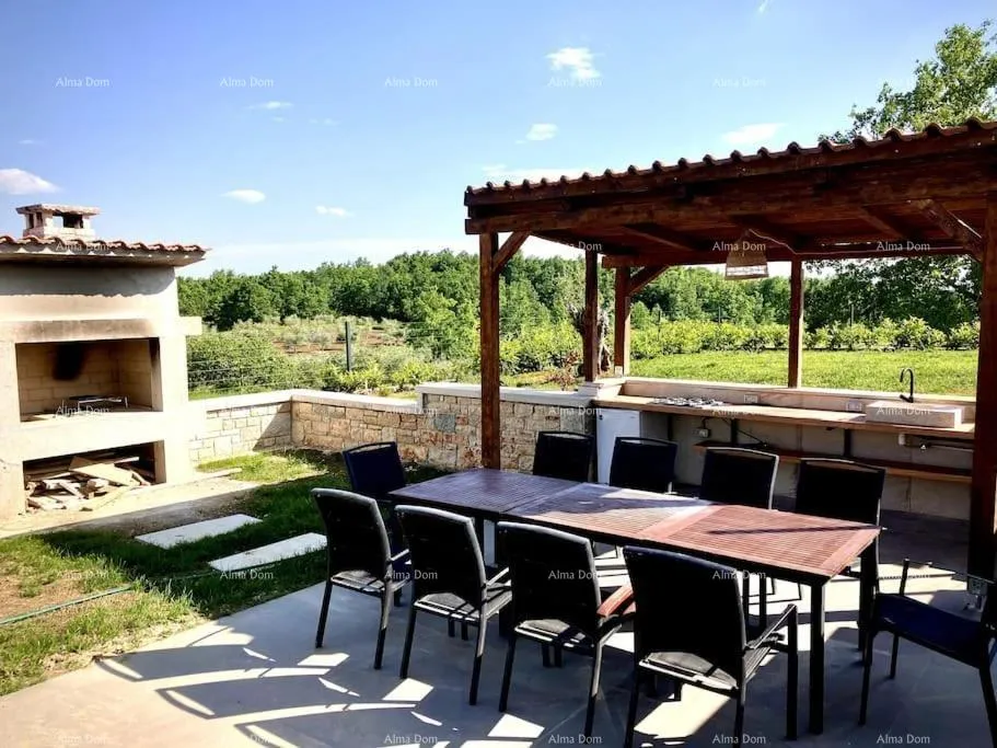 kuća prodaje se lijepa i moderna kuća, poreč - slika 2