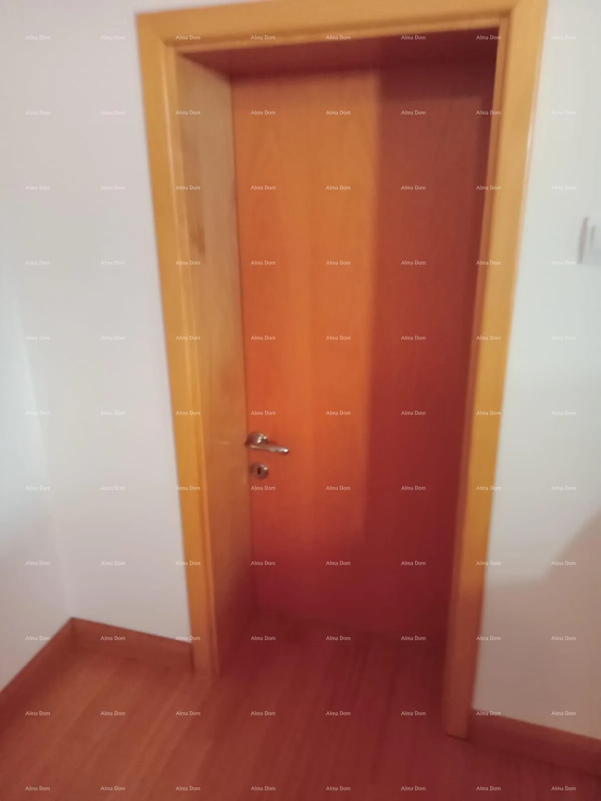stan prodaja velikog, lijepo uređenog, namještenog stana sa pogledom na more, ližnjan! - slika 25