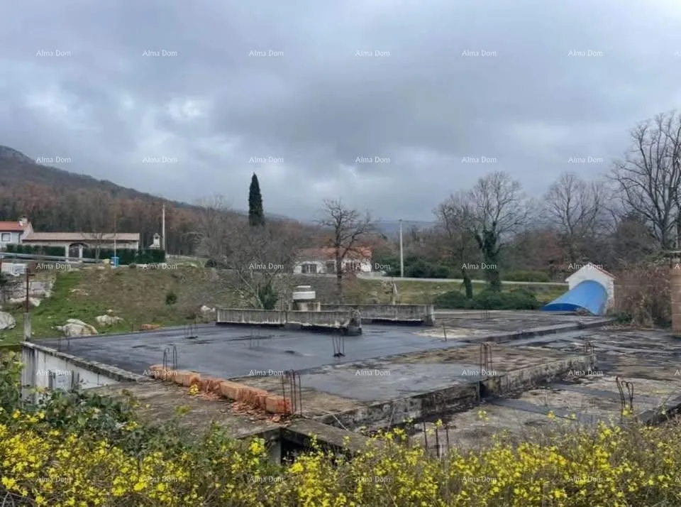 Kuća ISTRA Lupoglav, nezavršen objekt s zemljištem i dozvolom za nadogradnju