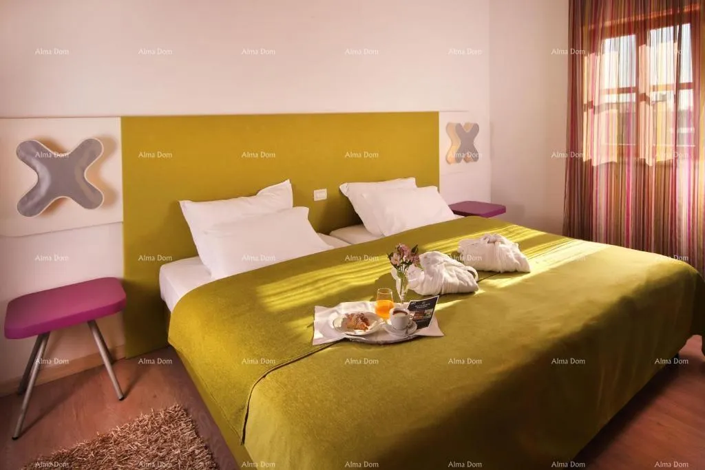 poslovni prostor hotel i restoran. blizina grada pule. veliki građevinski teren uz hotel, mogućnost gradnje vile. - slika 17
