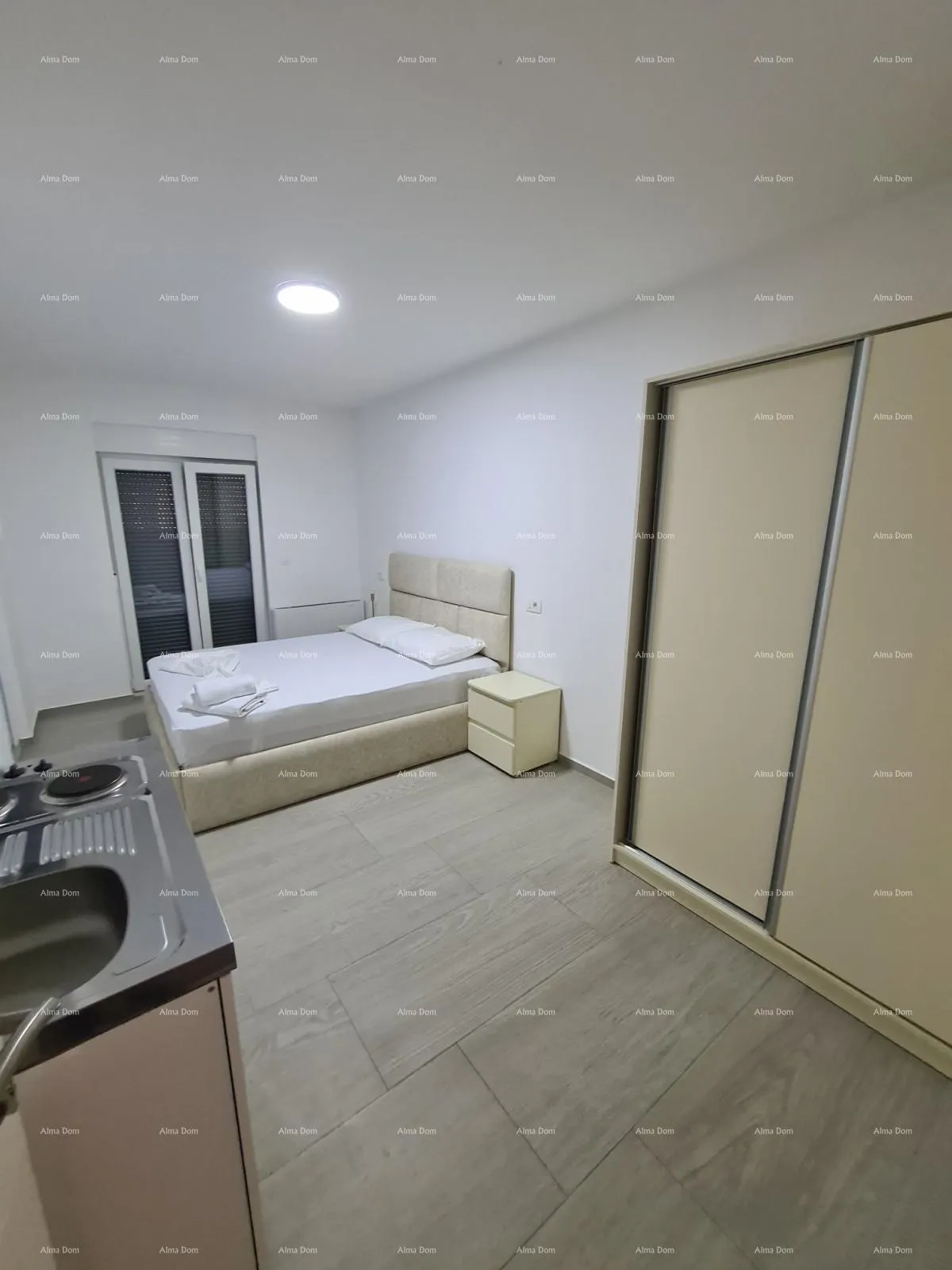 kuća pula! kuća s 15 soba i s bazenom! lokacija veli vrh. - slika 12