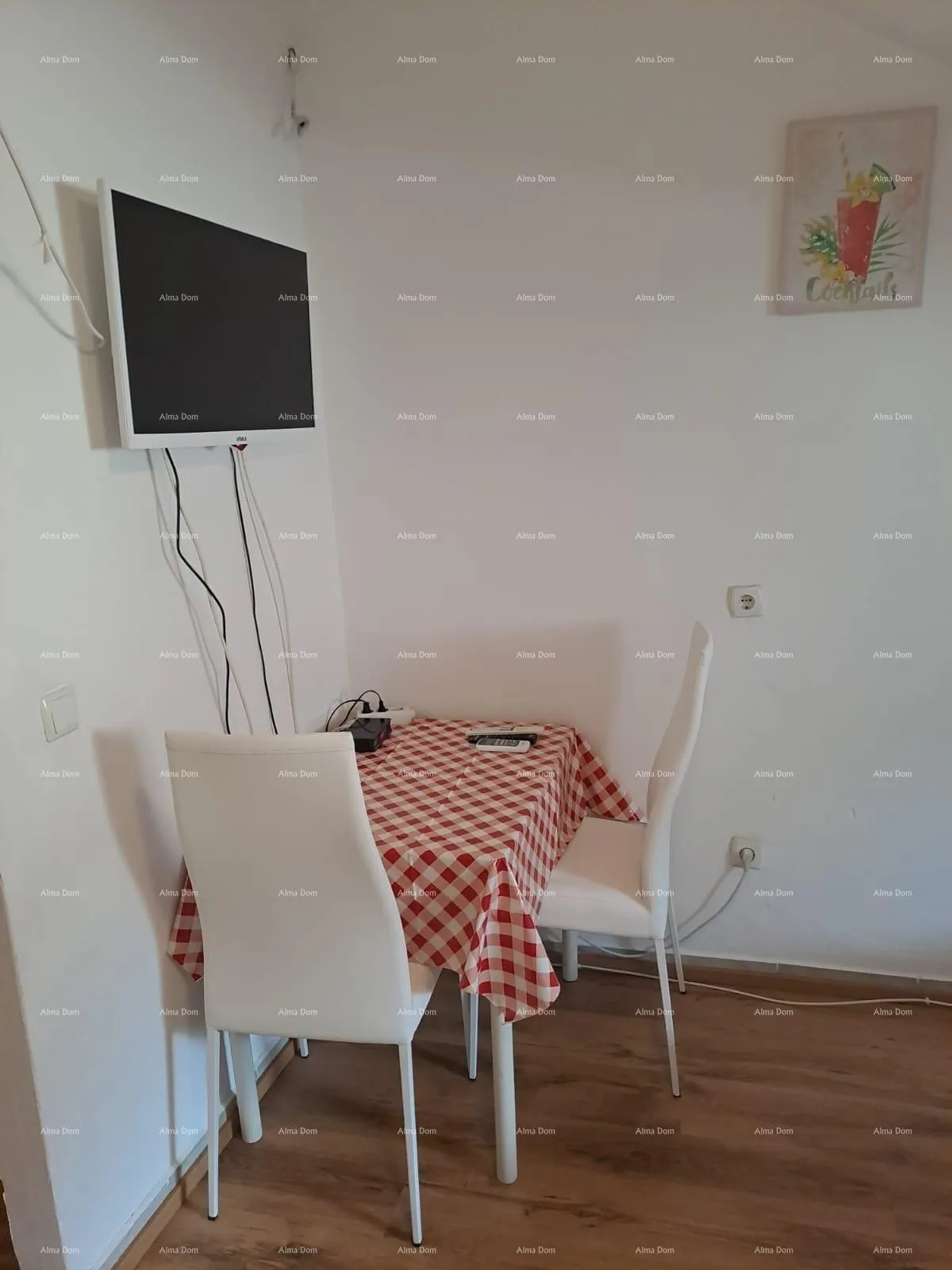 stan pula – investicijski stan u centru, podijeljen u 3 potpuno opremljena studio apartmana - slika 7