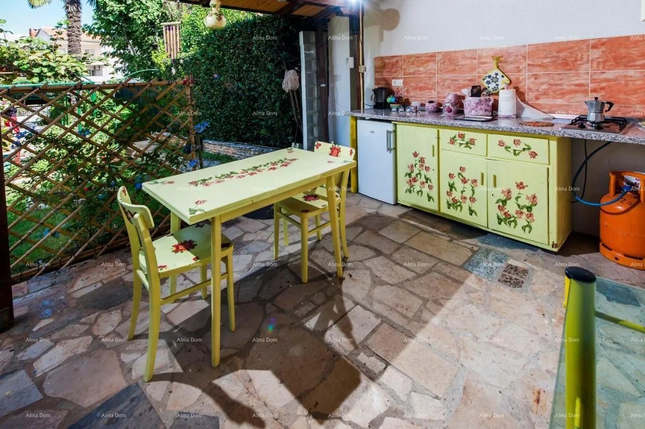 kuća prodajemo kuću, blizina uvale cuve, s dodatnim objektima. - slika 19