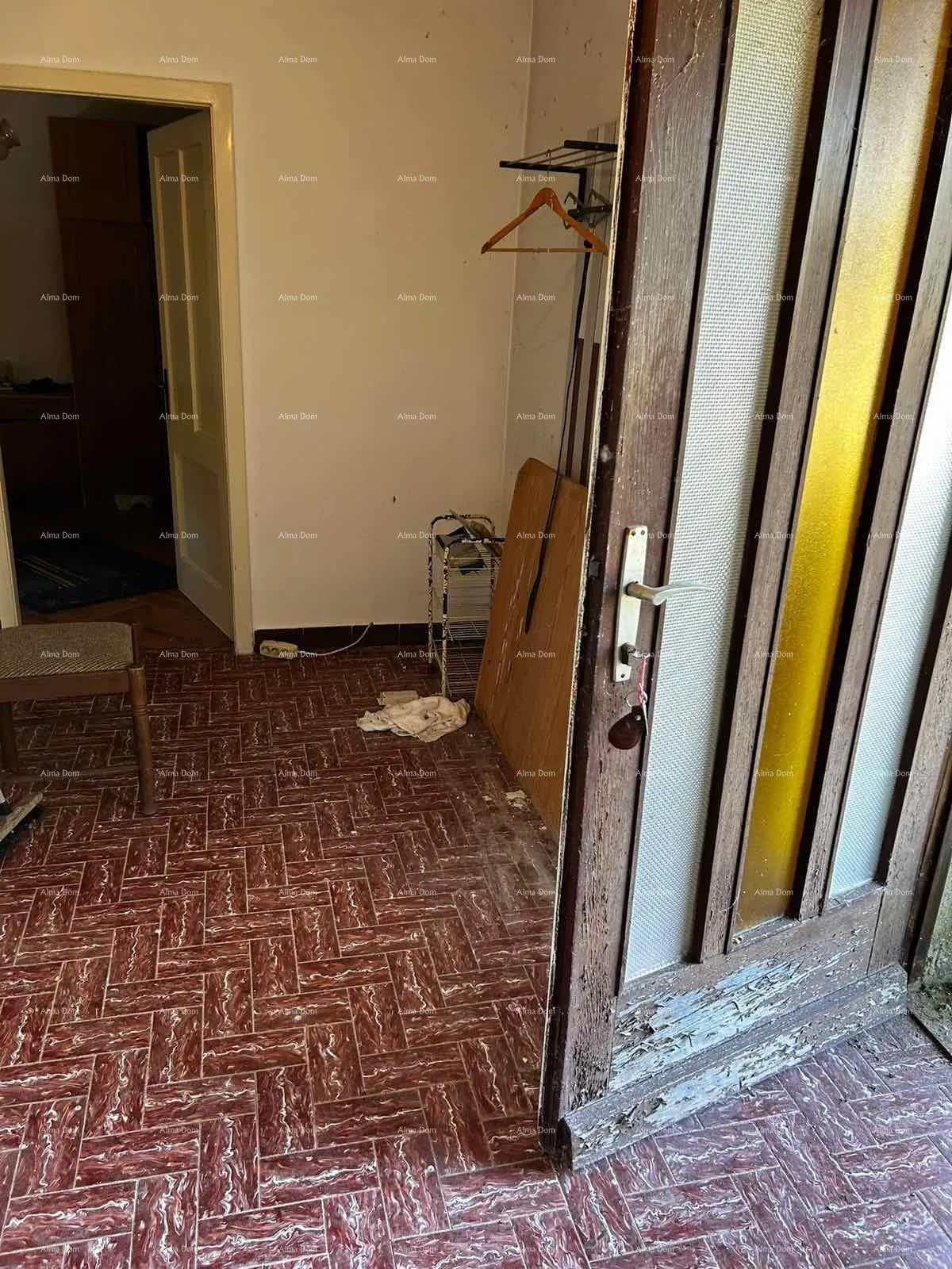 kuća prodaja kuće sa stajom i zemljištem u blizini barbana! - slika 14