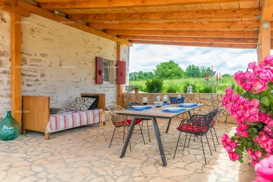 kuća prodaja: dvije povezane kuće s velikim dvorištem, blizina kanfanara - slika 5