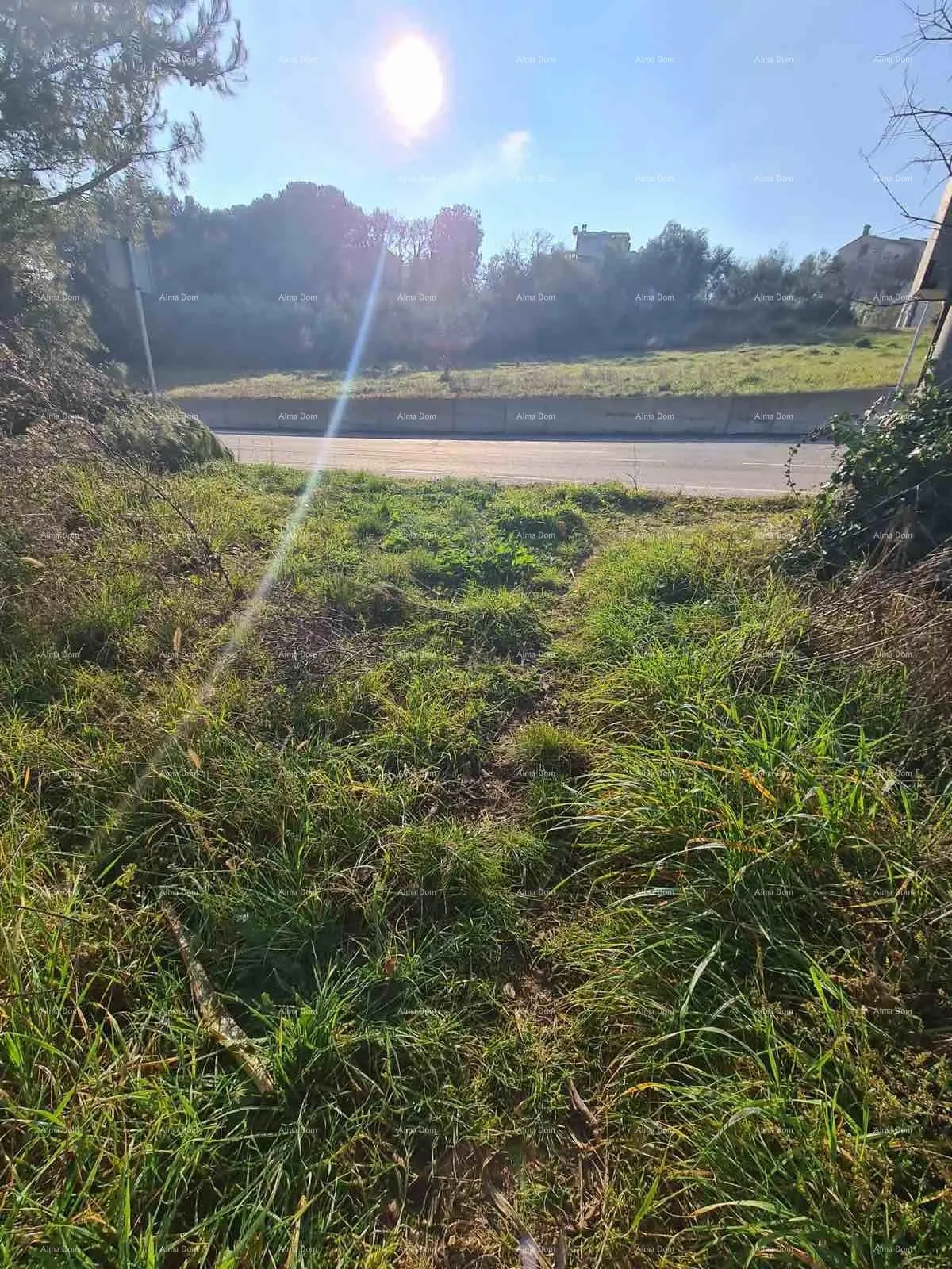 građevinsko zemljište građevinsko zemljište vintijan – 800 m2 – uz cestu - slika 8
