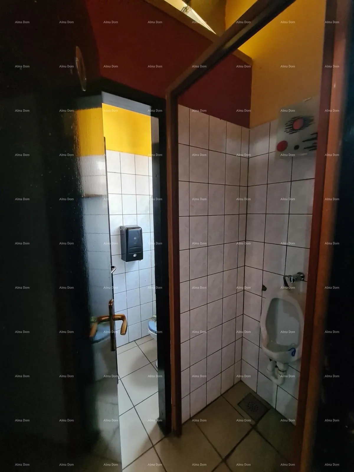 poslovni prostor na prodaju – poslovni prostor u strogom centru pule (tržnica) - slika 11