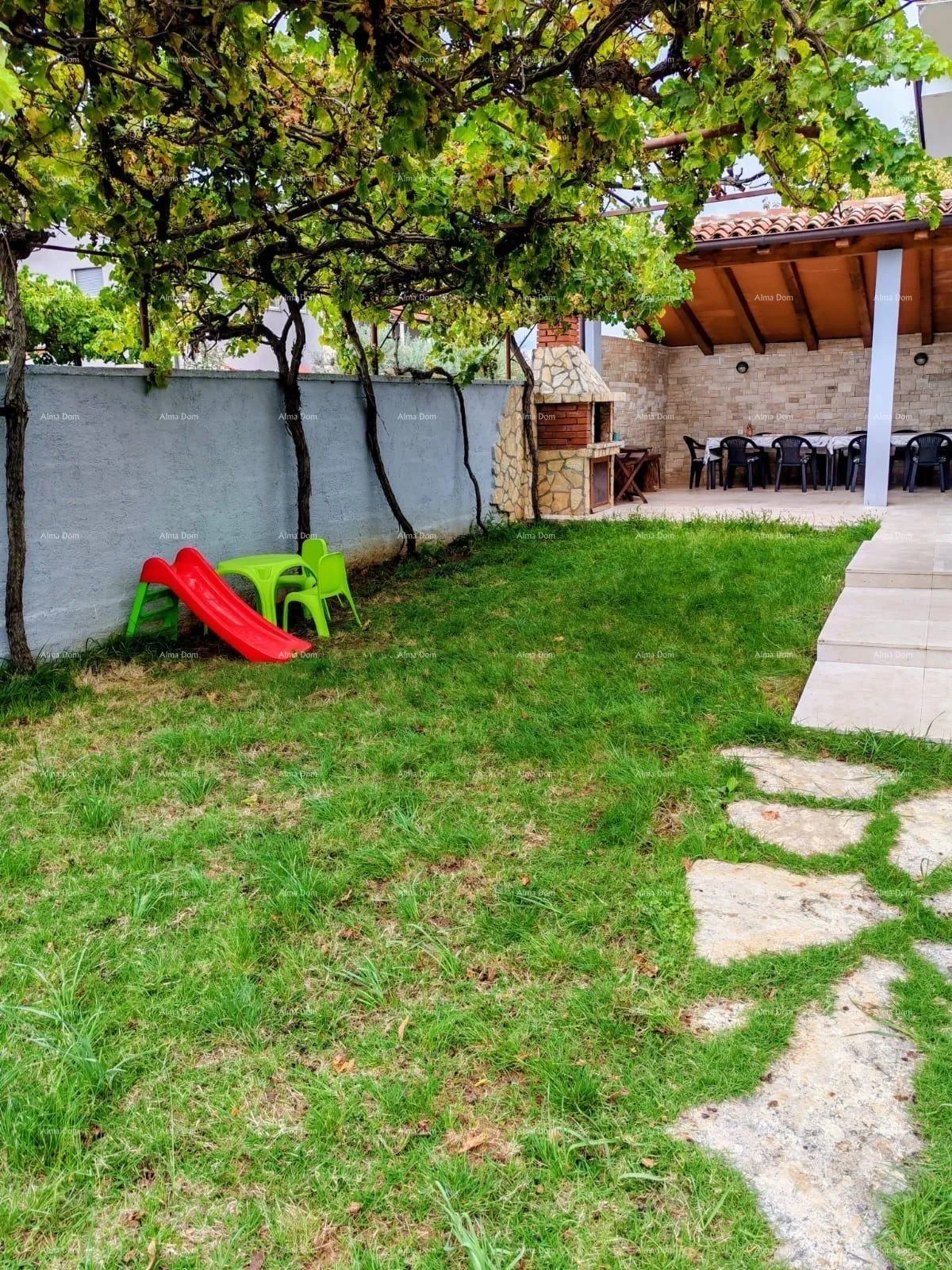 kuća medulin – kuća s 3 apartmana, odlična investicija! - slika 3