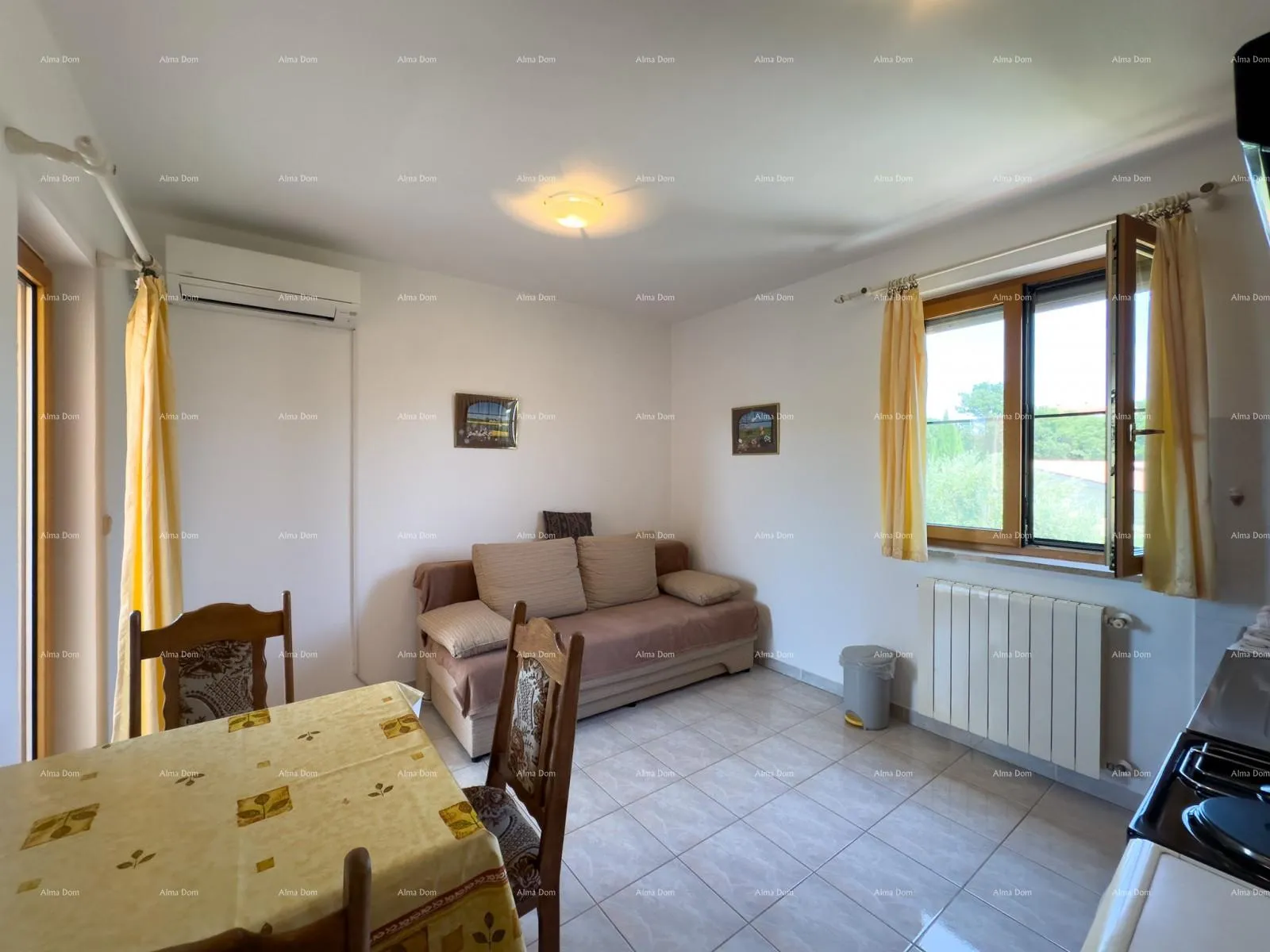 kuća prodajemo apartmansku kuću na mirnoj lokaciji u medulinu! - slika 26