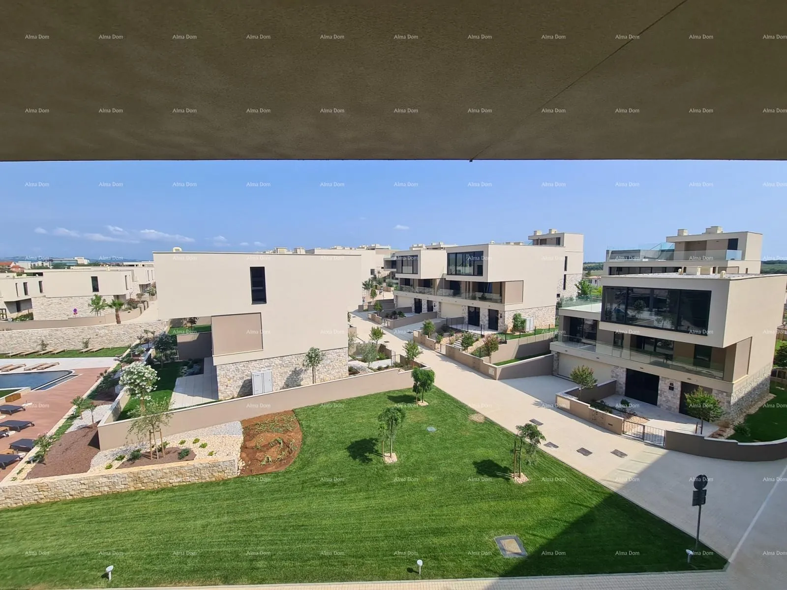 kuća samostojeća vila -tip 4, s krovnim bazenom, umag! - slika 8